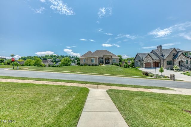1385 Chadsworth Lane, Johnson City, TN 37601