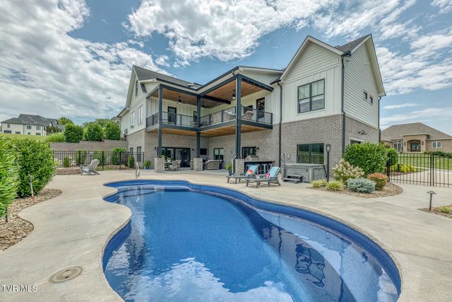 1385 Chadsworth Lane, Johnson City, TN 37601