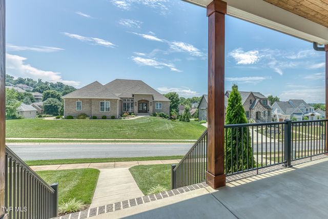 1385 Chadsworth Lane, Johnson City, TN 37601