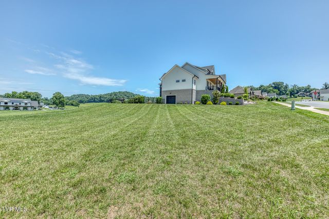 1385 Chadsworth Lane, Johnson City, TN 37601