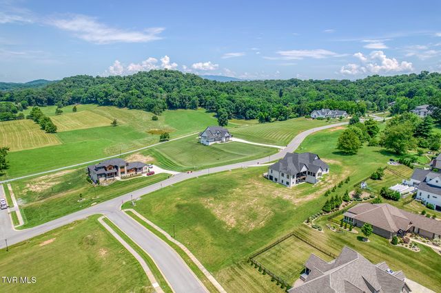 1385 Chadsworth Lane, Johnson City, TN 37601