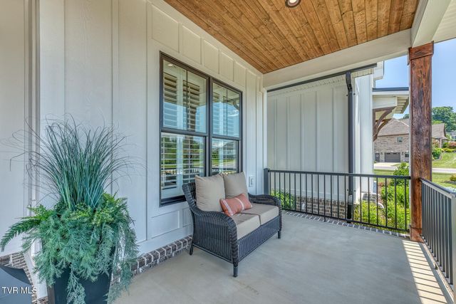 1385 Chadsworth Lane, Johnson City, TN 37601