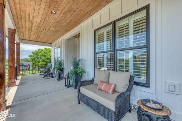 1385 Chadsworth Lane, Johnson City, TN 37601