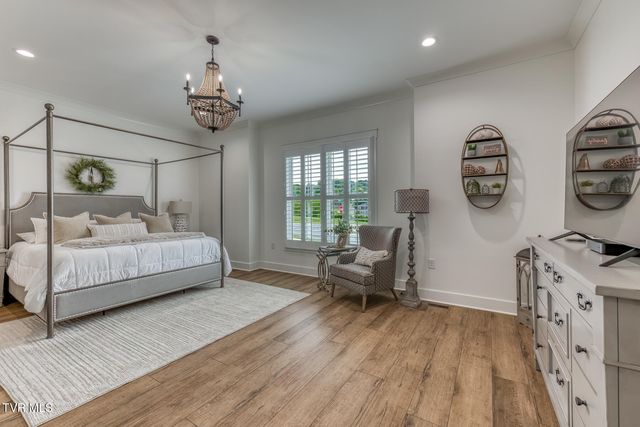 1385 Chadsworth Lane, Johnson City, TN 37601