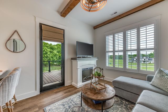 1385 Chadsworth Lane, Johnson City, TN 37601