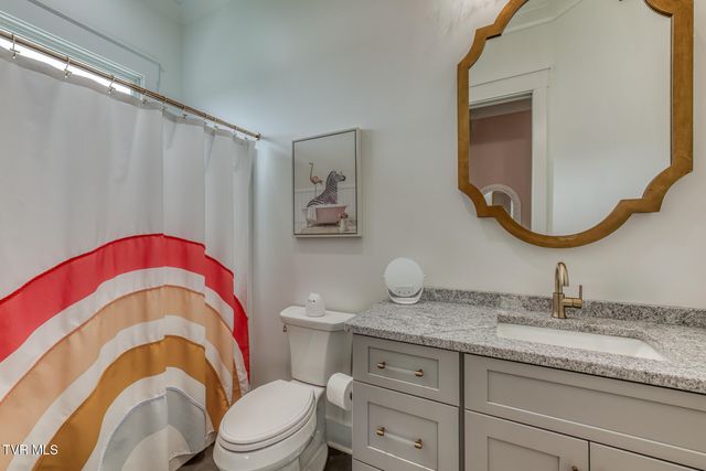 1385 Chadsworth Lane, Johnson City, TN 37601