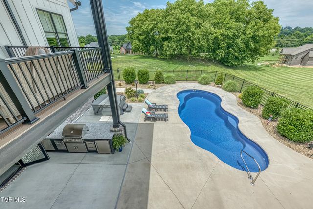 1385 Chadsworth Lane, Johnson City, TN 37601