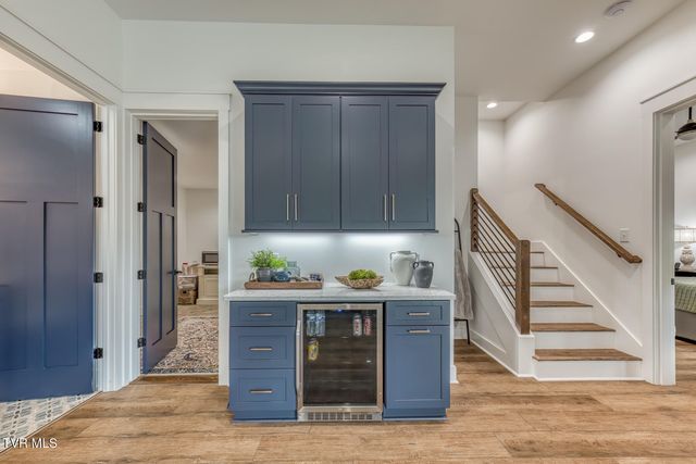 1385 Chadsworth Lane, Johnson City, TN 37601