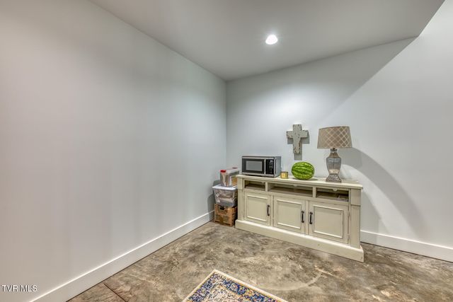 1385 Chadsworth Lane, Johnson City, TN 37601