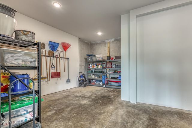 1385 Chadsworth Lane, Johnson City, TN 37601