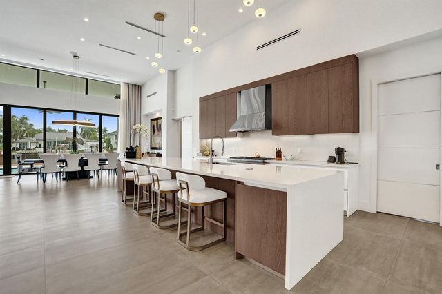 2816 NE 38th Street, Fort Lauderdale, FL 33308