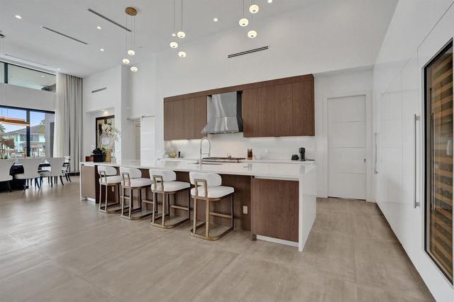 2816 NE 38th Street, Fort Lauderdale, FL 33308