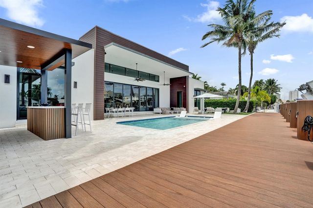 2816 NE 38th Street, Fort Lauderdale, FL 33308