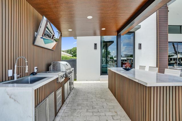 2816 NE 38th Street, Fort Lauderdale, FL 33308