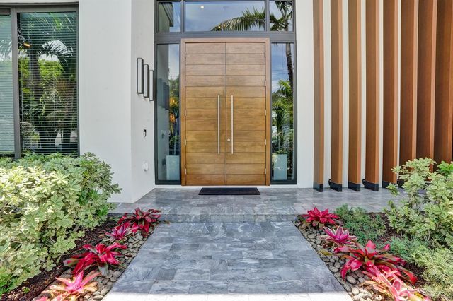2816 NE 38th Street, Fort Lauderdale, FL 33308
