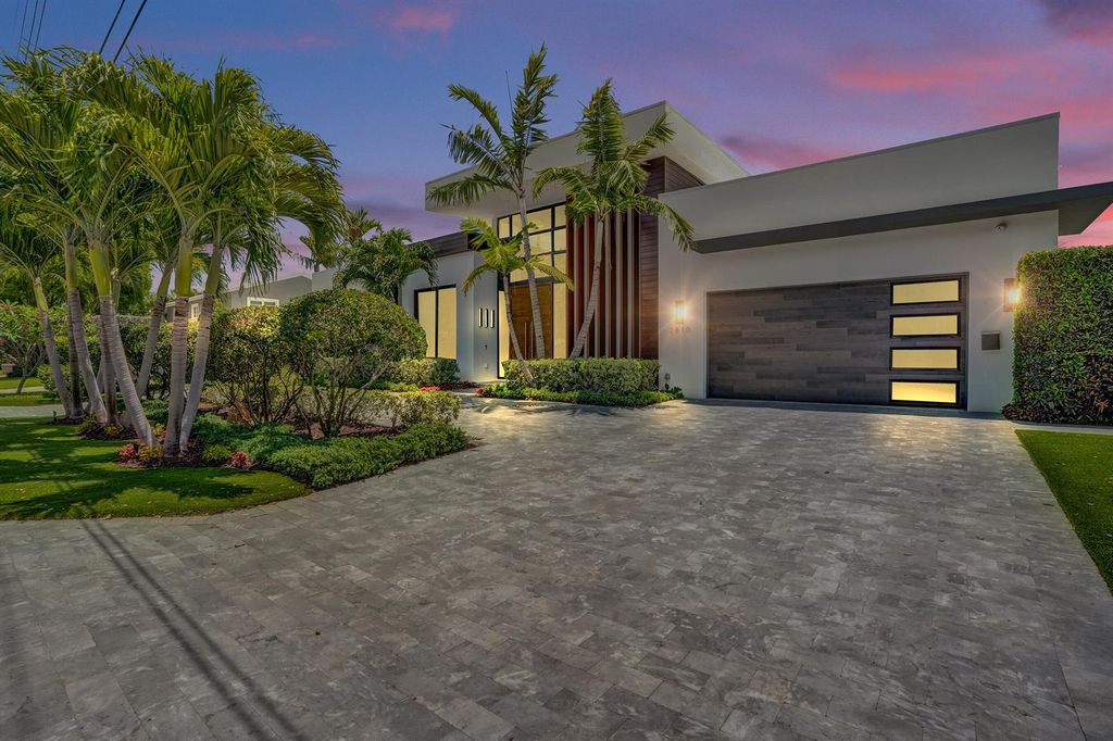 2816 NE 38th Street, Fort Lauderdale, FL 33308