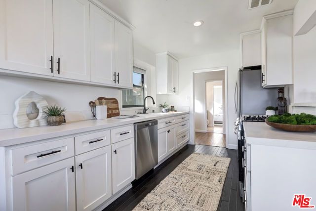 9125 David Avenue, Los Angeles, CA 90034