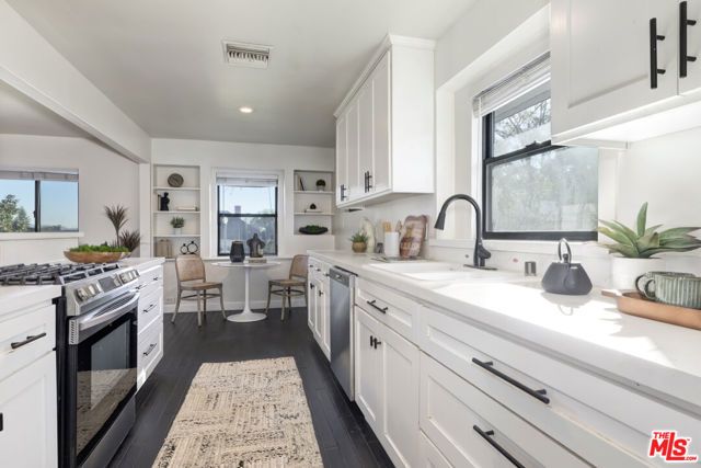 9125 David Avenue, Los Angeles, CA 90034