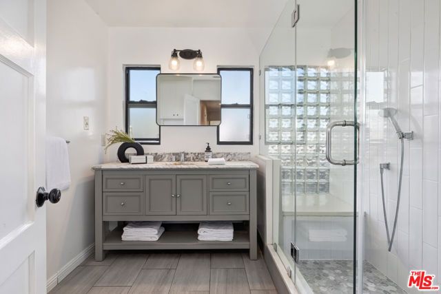 9125 David Avenue, Los Angeles, CA 90034