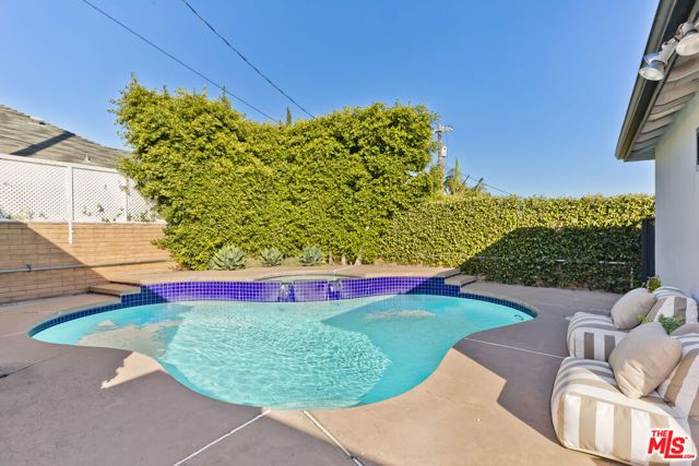 9125 David Avenue, Los Angeles, CA 90034