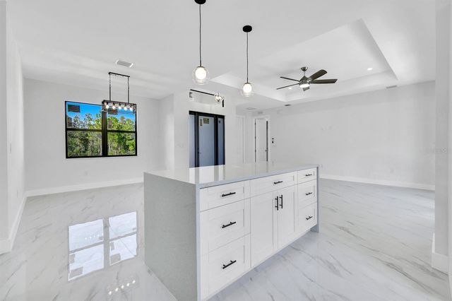 2002 E 10TH STREET, Lehigh Acres, FL 33936