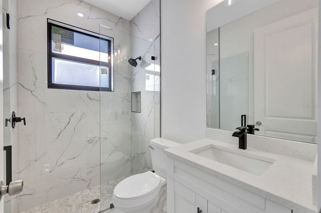 2002 E 10TH STREET, Lehigh Acres, FL 33936