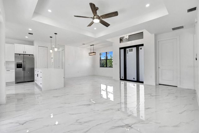 2002 E 10TH STREET, Lehigh Acres, FL 33936