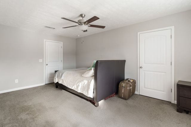 1046 Bradburn Village Dr, Antioch, TN 37013