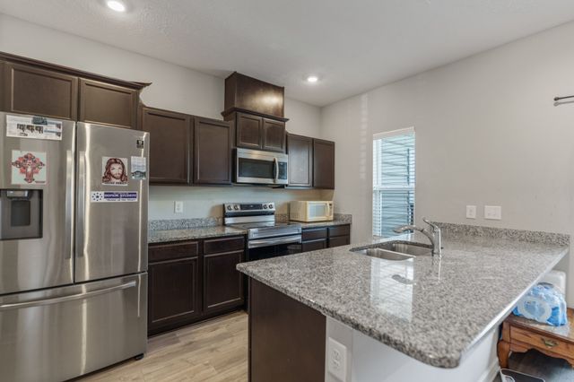 1046 Bradburn Village Dr, Antioch, TN 37013