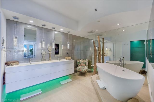 400 Alton Rd 1506, Miami Beach, FL 33139