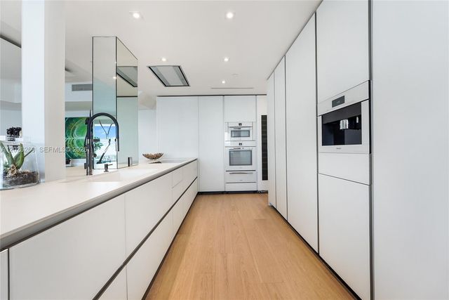 400 Alton Rd 1506, Miami Beach, FL 33139