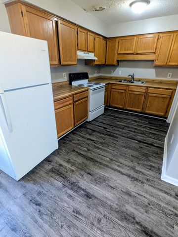 310 N James M Campbell Blvd Unit A, Columbia, TN 38401