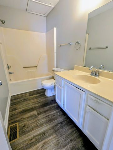 310 N James M Campbell Blvd Unit A, Columbia, TN 38401