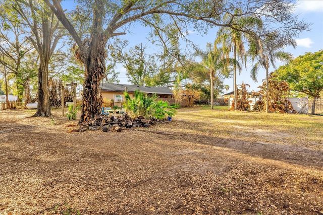 30432 COUNTY ROAD 437 ROAD, Sorrento, FL 32776