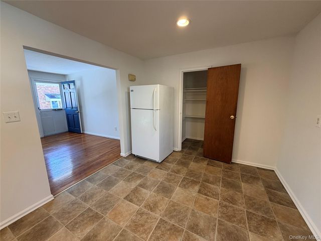 86 McLoughlin Street B, Glen Cove, NY 11542