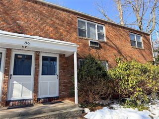 86 McLoughlin Street B, Glen Cove, NY 11542