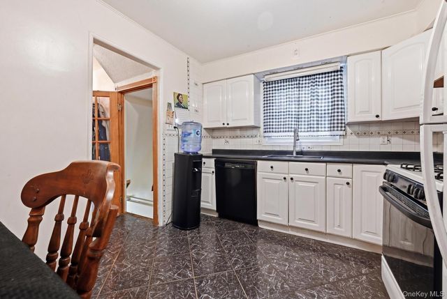 253-10 148th Drive, Rosedale, NY 11422
