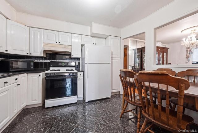 253-10 148th Drive, Rosedale, NY 11422