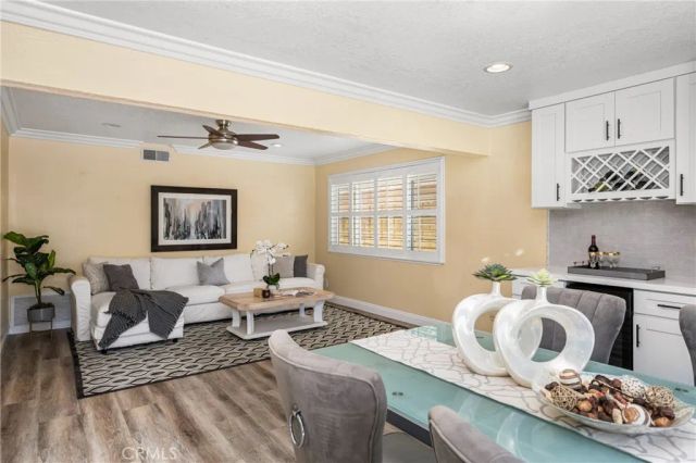 2860 E Hempstead, Anaheim, CA 92806