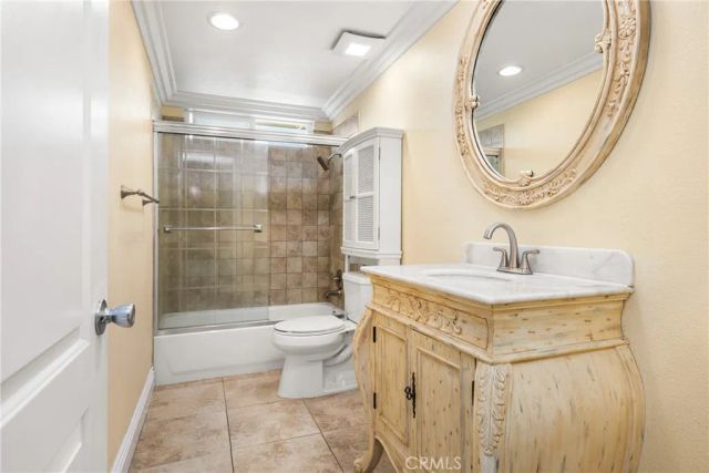 2860 E Hempstead, Anaheim, CA 92806