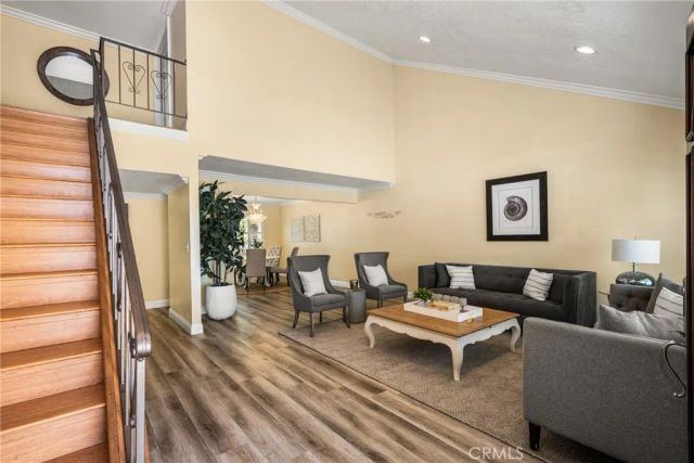 2860 E Hempstead, Anaheim, CA 92806
