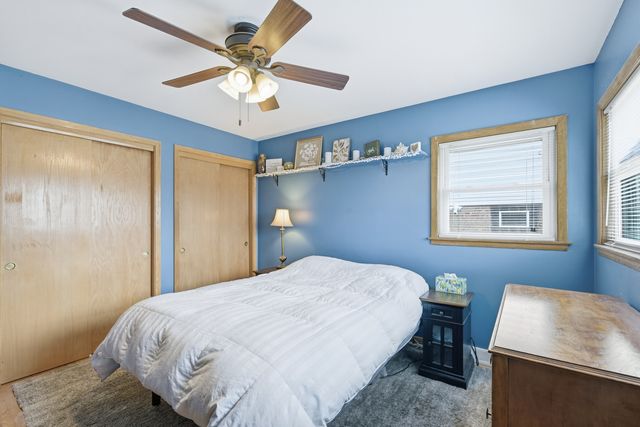 8662 N Ozark Avenue, Niles, IL 60714