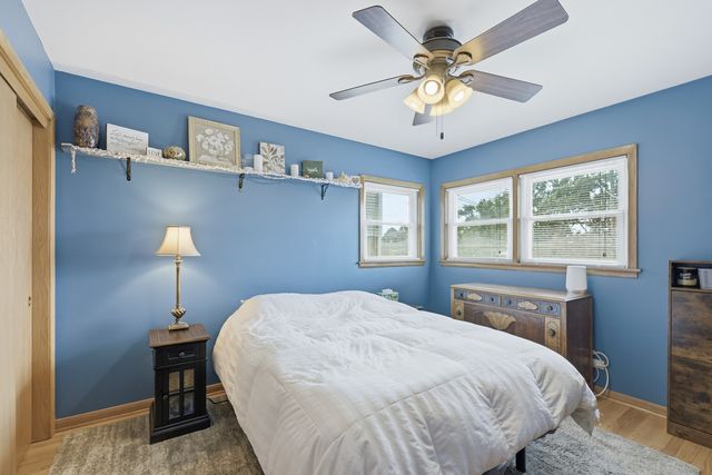 8662 N Ozark Avenue, Niles, IL 60714
