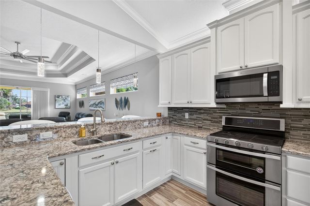 8876 BRIDGEPORT BAY CIRCLE, Mount Dora, FL 32757