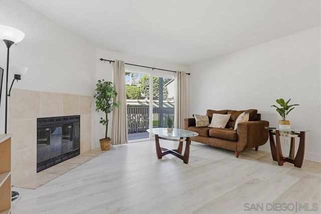 225 W El Norte Parkway 150, Escondido, CA 92026