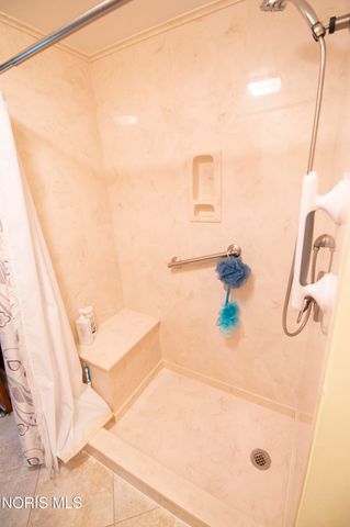 1900 Green Valley Drive, Toledo, OH 43614