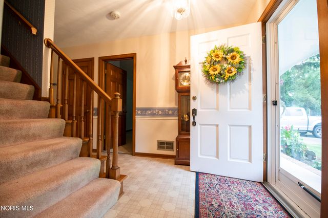 1900 Green Valley Drive, Toledo, OH 43614