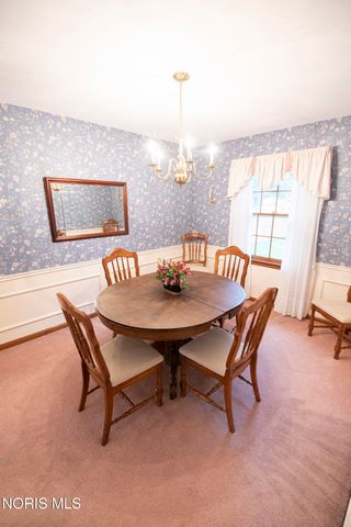 1900 Green Valley Drive, Toledo, OH 43614