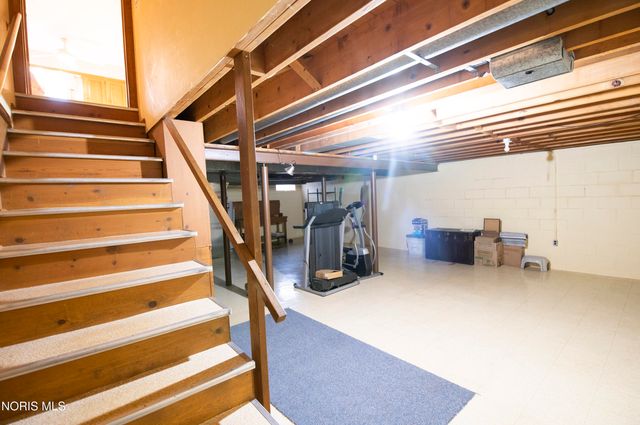 1900 Green Valley Drive, Toledo, OH 43614
