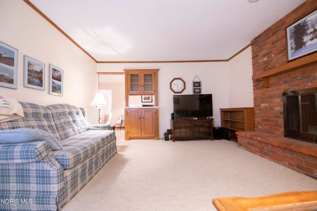 1900 Green Valley Drive, Toledo, OH 43614